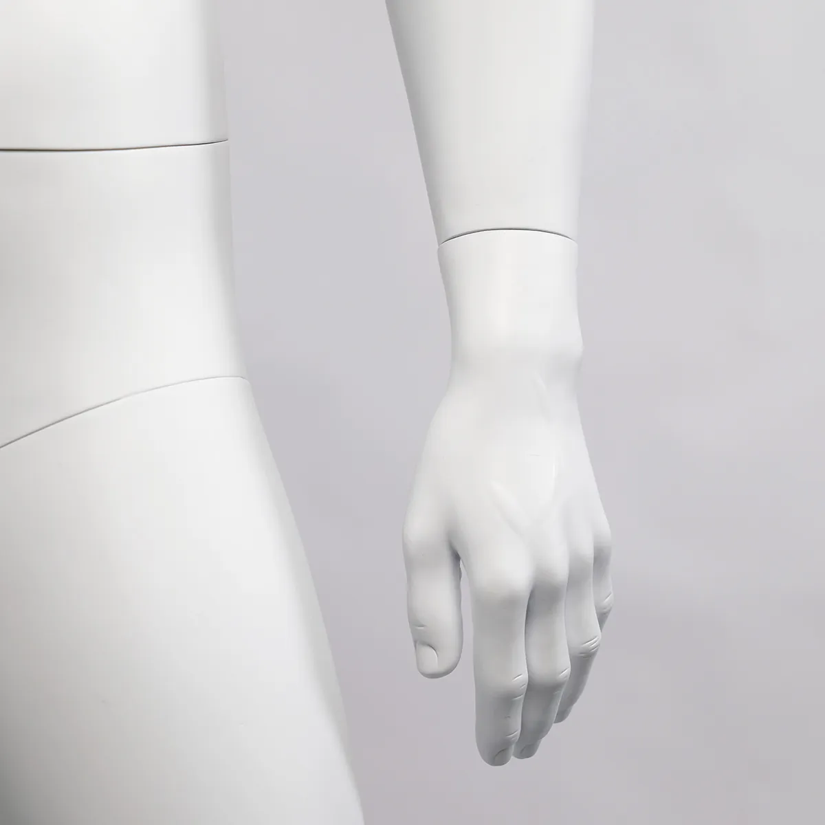 Mannequin homme, cheveux sculptés, bras le long du corps H 186 cm Fibre de verre - Blanc  - Mannequins cheveux sculptés-4