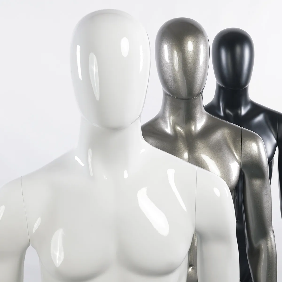 Mannequin homme, finition laquée, bras le long du corps H 186 cm Fibre de verre - Blanc - Mannequins abstraits-5