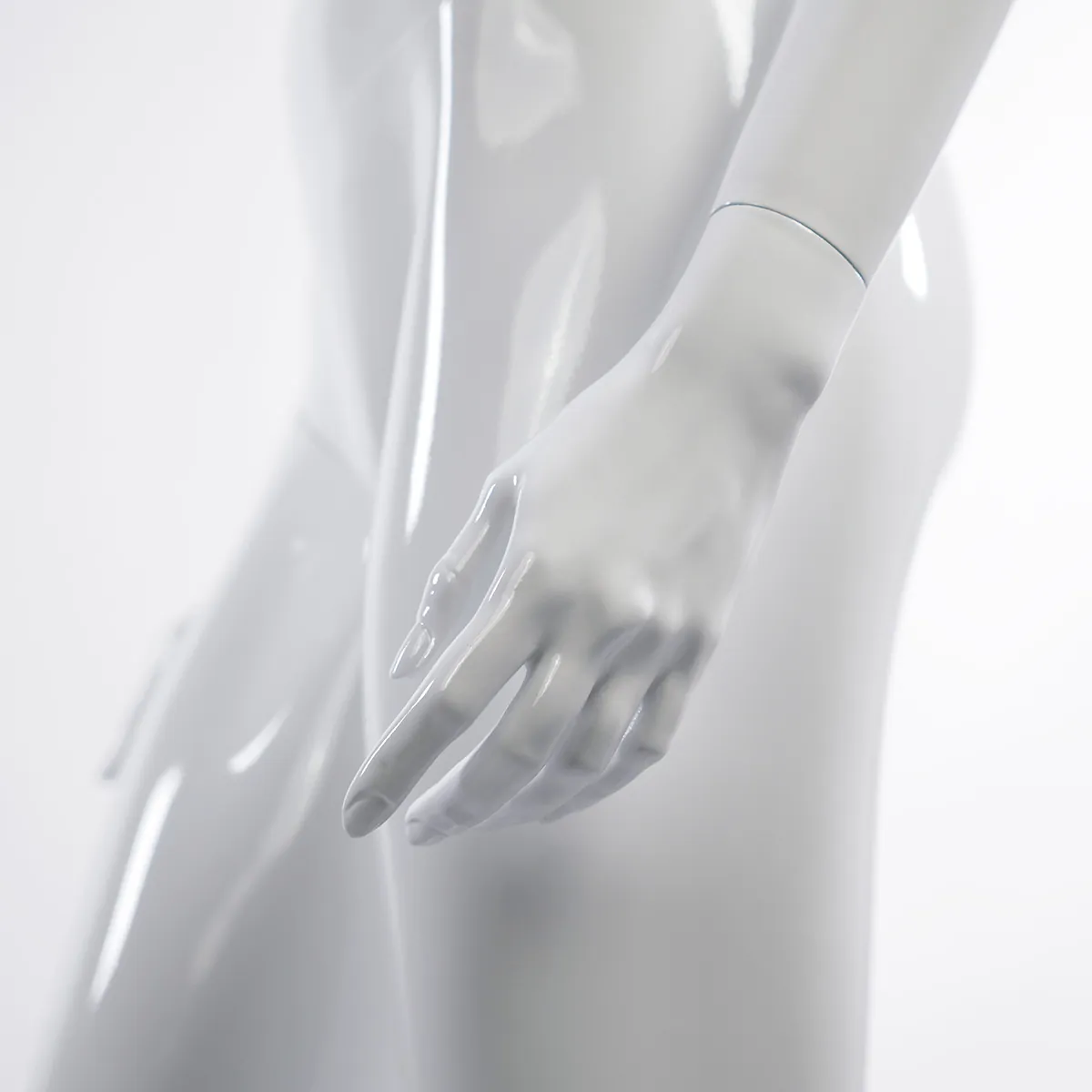 Mannequin femme, finition laquée, bras le long du corps H 178 cm Fibre de verre - Blanc - Mannequins abstraits-3
