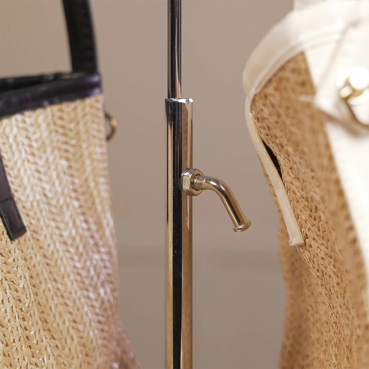 Présentoir réglable porte sac 2 bras H 42 à 70 cm métal chromé - Présentoir sac à main - Présentoirs sacs et portefeuilles-2