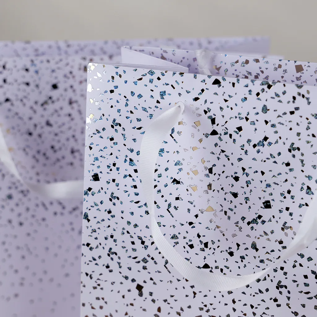 Sac cadeau pelliculé Terrazzo blanc / or / argent irisé 36 + 13 x H 30 cm - Paquet de 20 - Sacs pelliculés à motifs-3