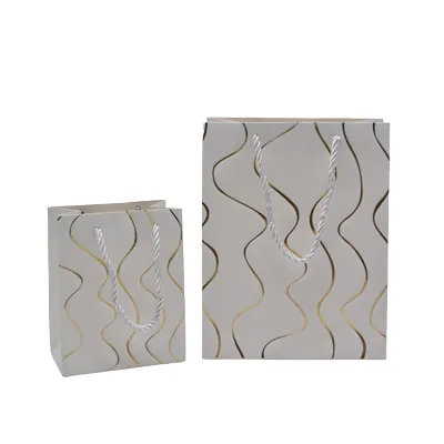Sacs pelliculés blancs embossés vagues or poignées cordelette 18+10x23 cm 210g/m² – Paquet de 20 - Sacs pelliculés à motifs-1