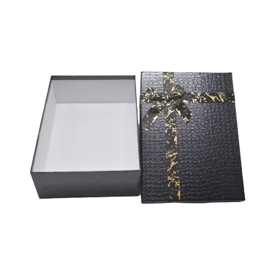 Boîtes cadeaux noires texturées 26x19x8cm – ruban or – Paquet de 4 - Boites cloches-4