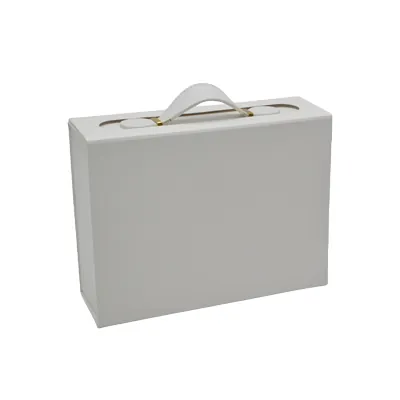 Boîte cadeau carton blanche avec poignée 24x18,2x8cm – Paquet de 5 - Boites carton avec poignée-1