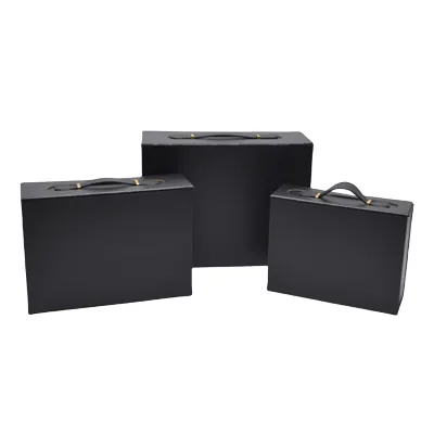 Boites cadeaux carton noires avec poignée 24x18,2x8cm – Paquet de 5 - Boites carton avec poignée-1