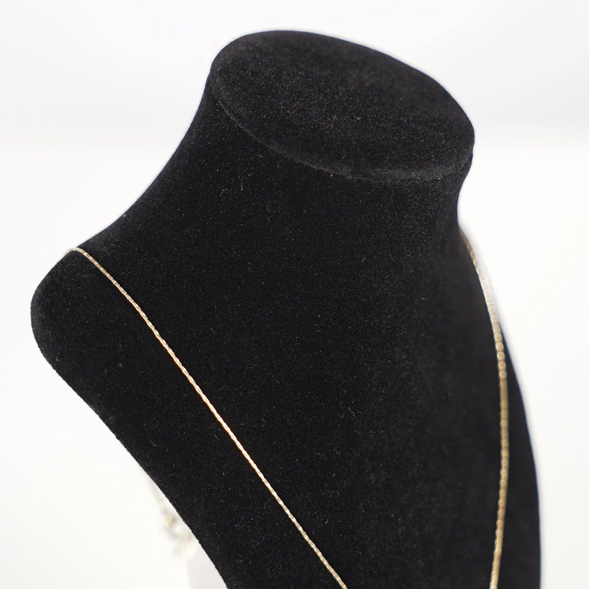 Présentoir collier en flanelle Noir 12 x 18 cm - Support collier - Buste collier - Présentoirs colliers et pendentifs-3