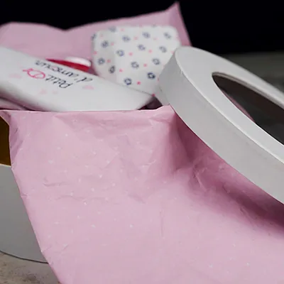 Papier de soie rose à pois 50x70cm 17g/m² – Paquet de 120 feuilles - Papiers de soie-2