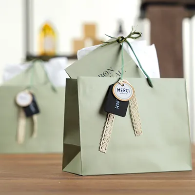 Sacs pelliculés à l'italienne vert tilleul mat - Petit Modèle - Sacs pelliculés poignées cordelette-1