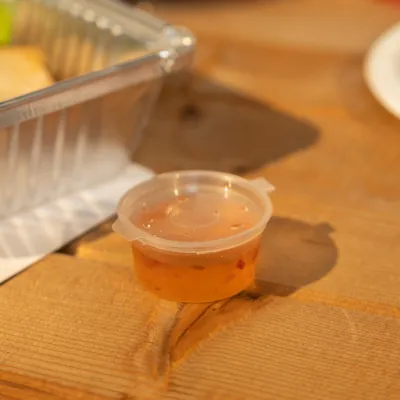 Pot à sauce avec couvercle charnière micro-ondable 30 ml - Coupelle jetable - Lot de 50 - Pots à sauce, Verrines jetables-1