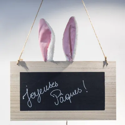 Ardoise à suspendre avec oreilles de lapin 35 x 34,5 cm - Déco de Pâques - Accessoires et Objets déco-1
