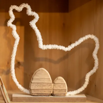 Silhouette poule polyester sur socle bois 27 x 32 cm Blanc / Brun - Déco de Pâques - Décor Pâques, Vitrine Pâques-1