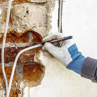 Set marqueurs de câble Edding E-8407 - 4 stylos noir / rouge / bleu / vert - pointe ronde fine 0,3mm - Marqueurs-4