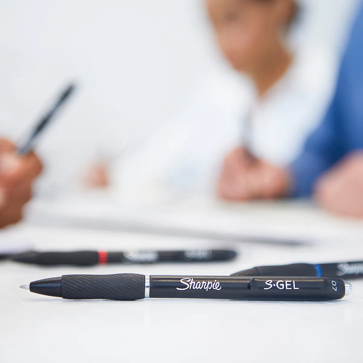 Stylo gel noir Sharpie S-Gel pointe moyenne 0,7 mm retractable - Pack de 3 - Stylos billes-4