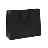 Sacs pelliculés mats à poignées cordelette