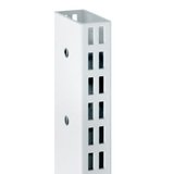 Montant 2 faces double perforation, pas de 25 mm