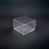 Bac de présentation plexi carré 15x15x10 cm en PMMA 3 mm