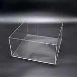 Bac de présentation plexi carré 30x30x15 cm en PMMA 3 mm