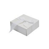 Boîte cadeau tissu avec noeud blanc mat 16 x 16 x 6 cm, paquet de 5