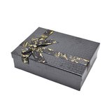 Boîtes cadeaux noires texturées 26x19x8cm – ruban or – Paquet de 4