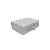 Boîte cadeau carton blanche avec poignée 24x18,2x8cm – Paquet de 5