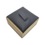 Présentoir à bague en bois et simili cuir – 1 bague – 3,8 x 3,8 x H 2,5 cm – Paquet de 4  - Présentoirs bagues