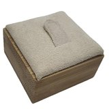Présentoir à bague en bois et suédine – 1 bague – 3,8 x 3,8 x H 2,5 cm – Paquet de 4  - Présentoirs bagues