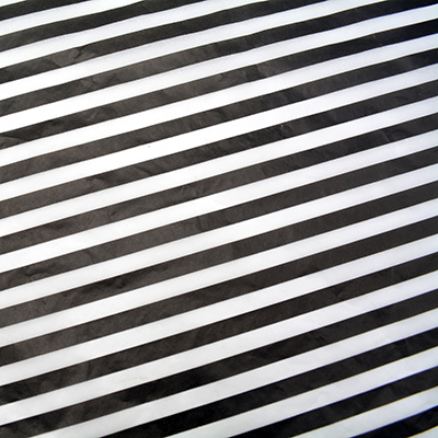 Papier de soie noir et blanc à rayures 17g/m², feuilles de 50 x 70 cm, rame de 120 feuilles