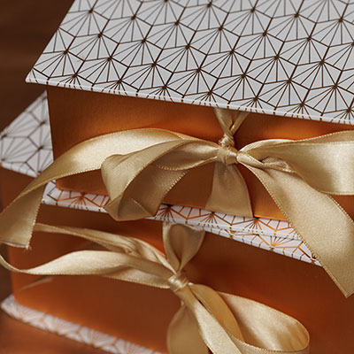 Boîtes kraft Art déco avec couvercle à rabat - blanc / cuivre - 16 x 11 x H 6 cm - Boites cadeaux carton pliables-2