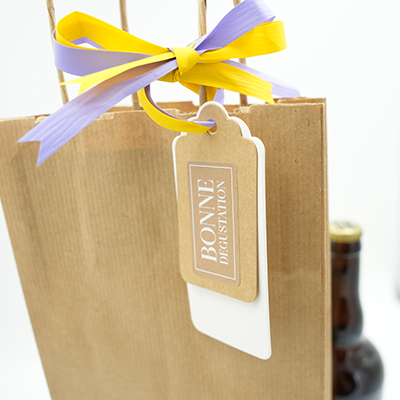 Étiquettes américaines dentelées - Etiquettes cadeaux à trou-1