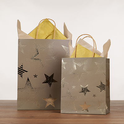 Sac cadeau kraft poignées torsadées vert olive à motif étoiles 18 + 10 x 22 cm - Paquet de 20 - Sacs kraft luxe-1