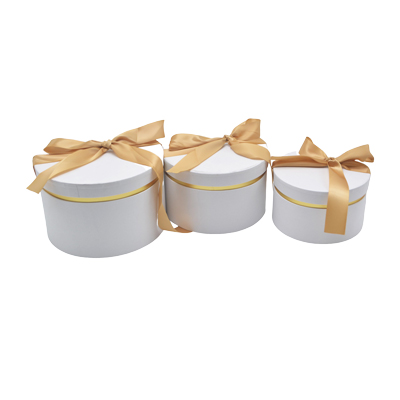 Boîte cadeau ronde blanche avec noeud ruban et liseré or en carton ø24,7x16 cm - Lot de 2 - Boites cloches-1