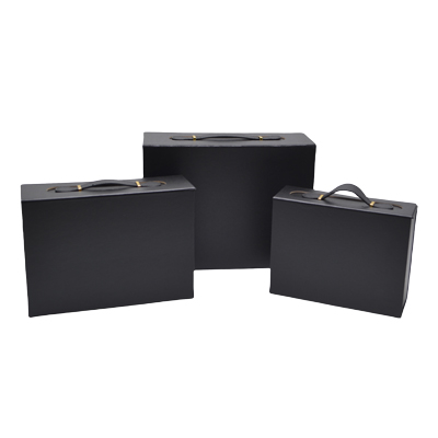 Boites cadeaux carton noires avec poignée 24x18,2x8cm – Paquet de 5 - Boites carton avec poignée-1