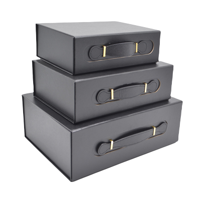 Boites cadeau carton noires avec poignée 28,2x20,2x9,2cm – Paquet de 5 - Boites carton avec poignée-2