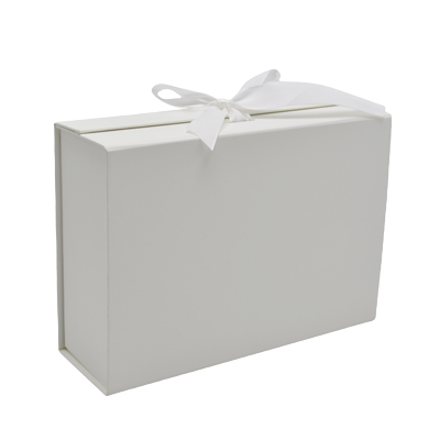 Boites cadeau carton blanches avec ruban 39x28x17,5cm – Paquet de 5 - Boites cadeaux carton pliables-1