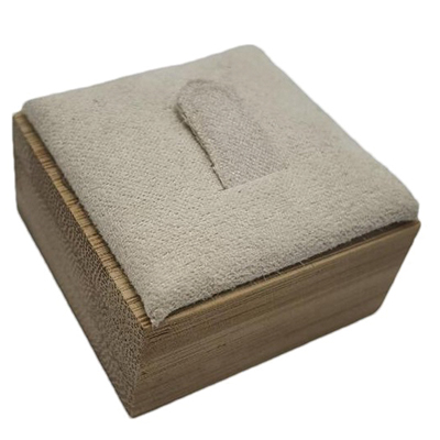 Présentoir à bague en bois et suédine - 1 bague - 3,8 x 3,8 x H 2,5 cm - Paquet de 4 - Présentoirs bagues