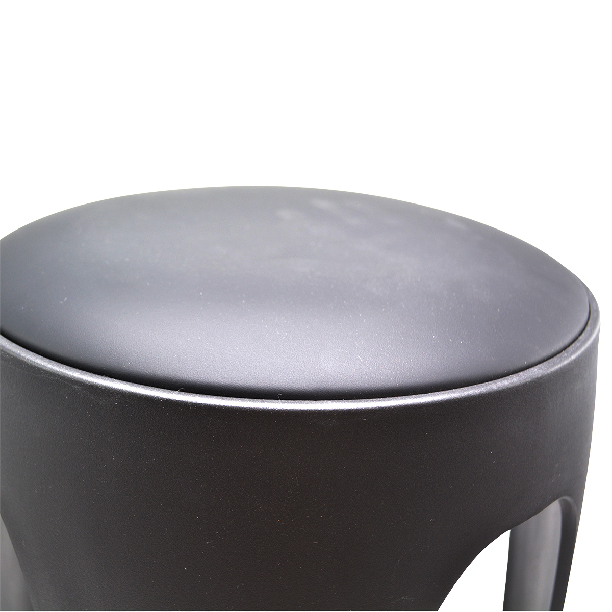 Tabouret design empilable noir 47cm avec assise rembourrée - Usage Pro (Commerce & CHR) - Tabourets-1