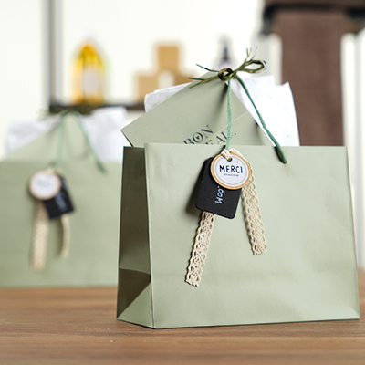 Sacs pelliculés à l'italienne vert tilleul mat - Petit Modèle - Sacs pelliculés poignées cordelette-1