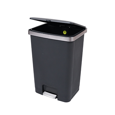 Poubelle à pédale 70 L noire L 45 x P 37,5 x H 65 cm - Poubelles professionnelles