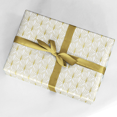 Papier cadeau Art Déco couché blanc 70 cm x 50 m, blanc / or, 70-80 g/m² - Papier cadeaux couchés à motifs-1