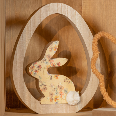 Oeuf en MDF avec figurine lapin  - Décors de Pâques-1
