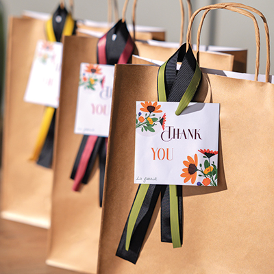 Sac kraft bronze à poignées torsadées 24+10x31cm 100g/m² (x50) - Sacs kraft métallisés poignées torsadées-1