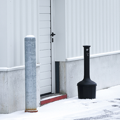 Cendrier extérieur sur pied, plastique, noir - Poubelles professionnelles-2