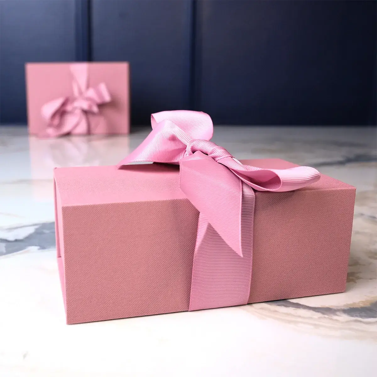 Boîte cadeau tissu avec noeud rose mat 18 x 10 x 7 cm, paquet de 5 - Boites cadeaux carton pliables-4