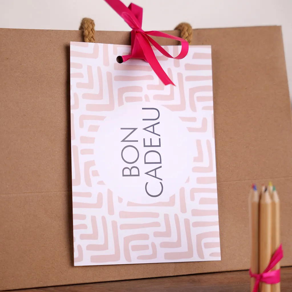 Bon cadeau graphique nude 17 x 11,5 cm avec enveloppe – paquet de 25 - Bons cadeaux-3