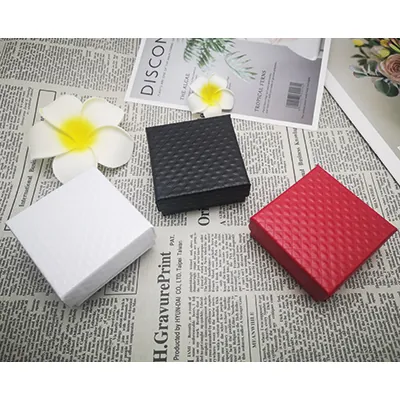 Écrin bijou plat pour Parure & Bracelet carton gaufré Blanc 7,5 x 7,5 x 3,5 cm insert velours - Boite bijoux – Lot de 20 - Écrins à bijoux, Coffrets à bijoux-4