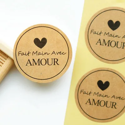 Étiquette adhésive Fait main avec AMOUR ø 35 mm - Paquet de 600 - Étiquettes cadeaux adhésives-4