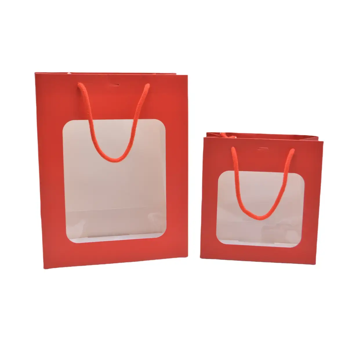 Sac pelliculé rouge mat à fenêtre 18 x 8 x 19 cm poignées cordelettes - Lot de 20 - Sacs pelliculés poignées cordelette-3
