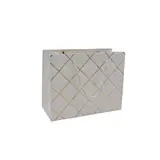 Sacs pelliculés blancs embossés carreaux or poignées cordelette 15+7x12 cm 210g/m² – Paquet de 20 - Sacs pelliculés à motifs