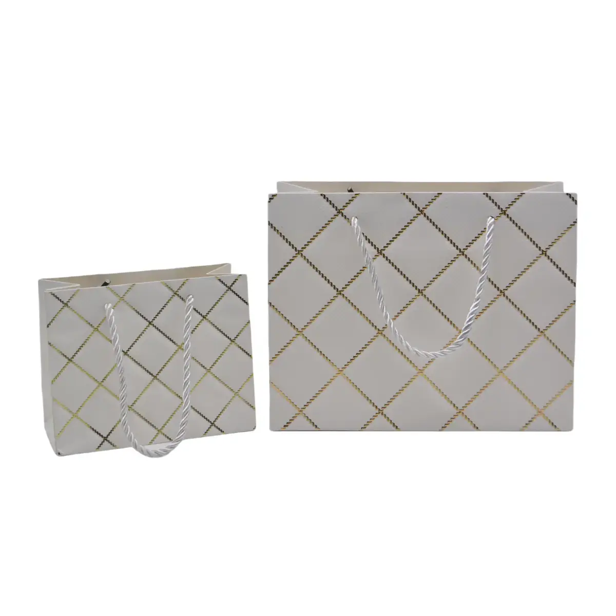 Sacs pelliculés blancs embossés carreaux or poignées cordelette 15+7x12 cm 210g/m² – Paquet de 20 - Sacs pelliculés à motifs-2
