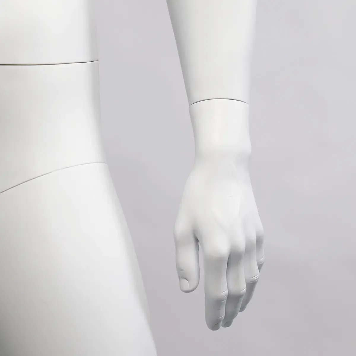 Mannequin homme, cheveux sculptés, bras le long du corps H 186 cm Fibre de verre - Blanc  - Mannequins cheveux sculptés-5